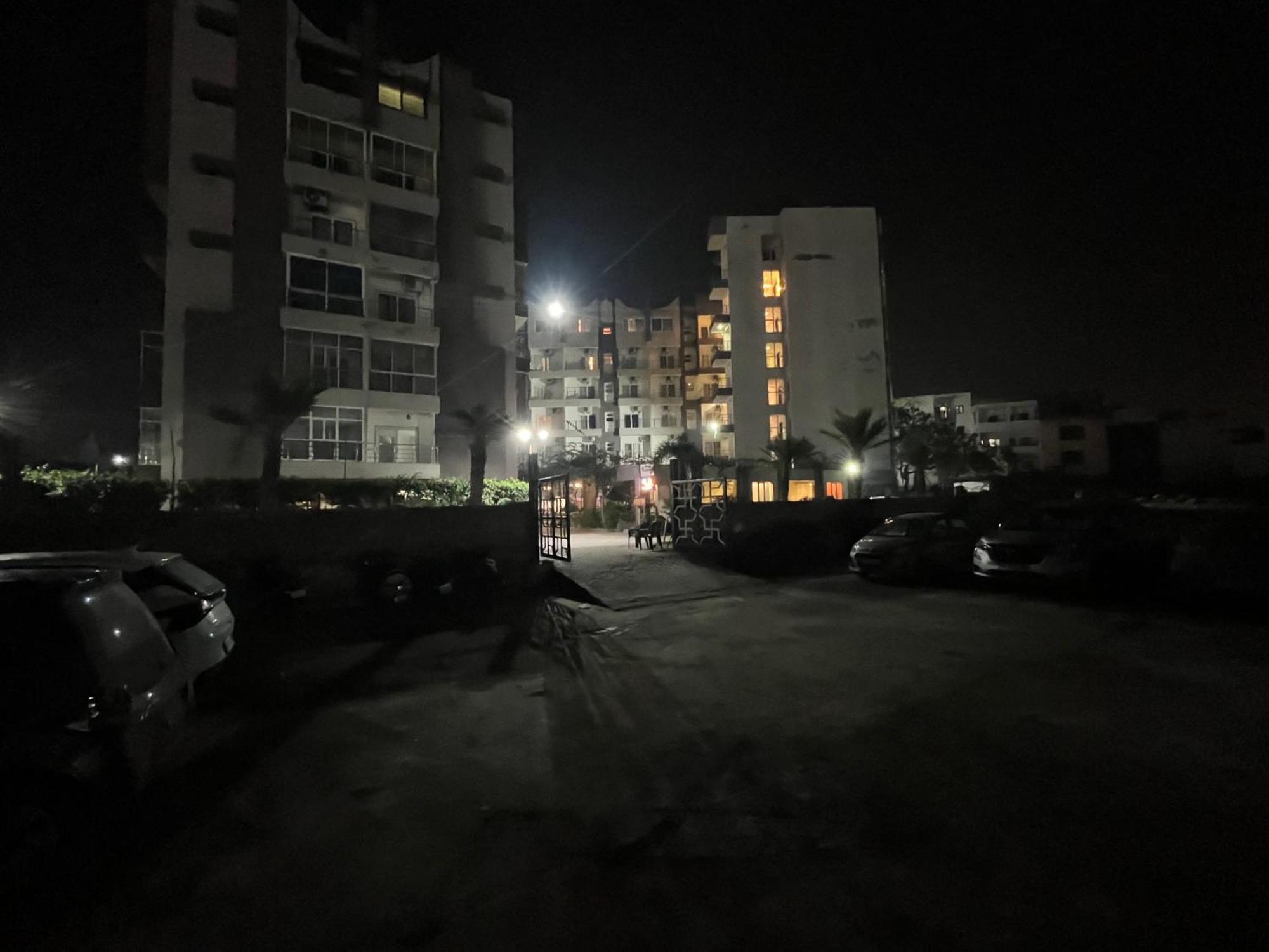 Hotel Shri Radha Nikunj - Opposite Prem Mandir Вріндаван Екстер'єр фото